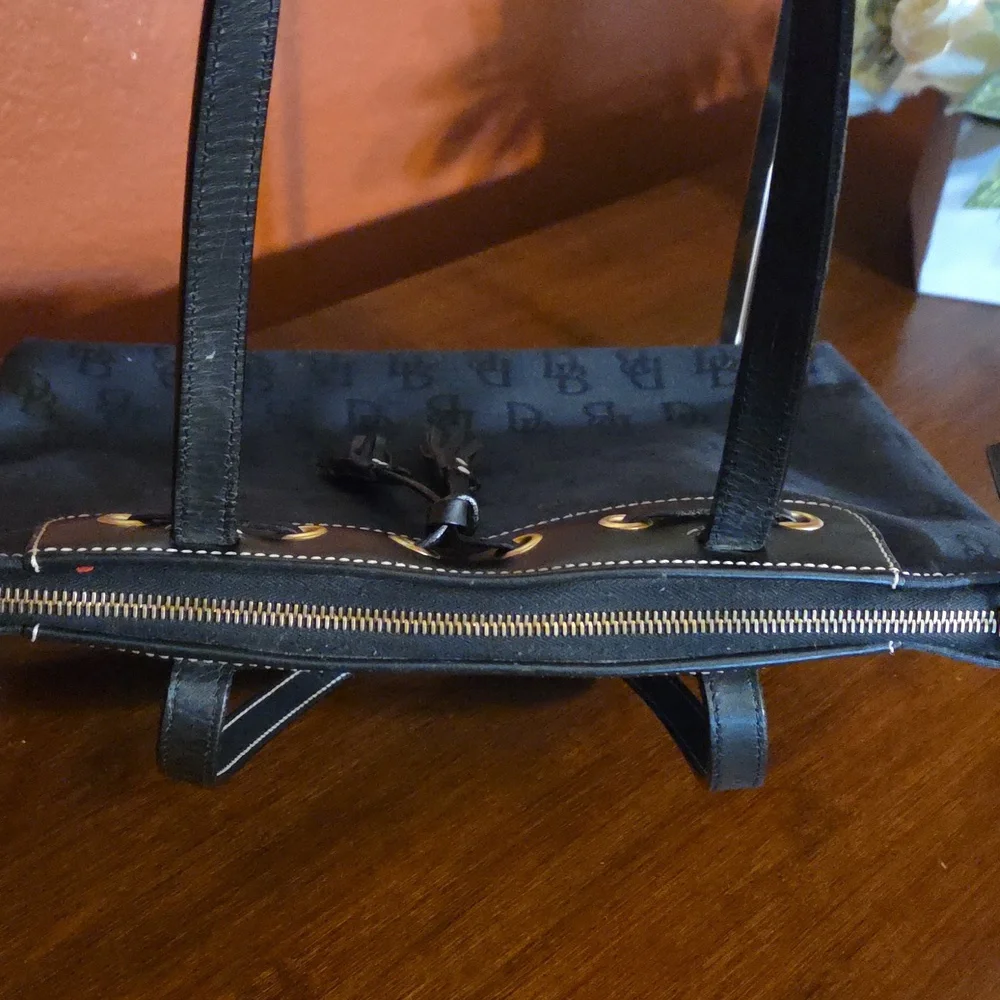 Dooney & Bourke Y2K Vintage Signature Monogram Bag - Picture 6 of 17